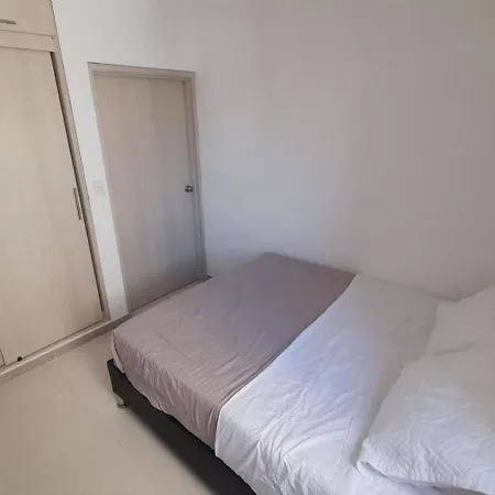 Apartamento Cerca Al Mar En